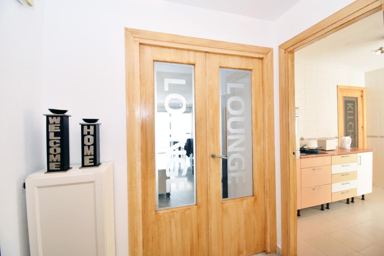 Apartamento De La Croix Apartment Фуeнхирола Екстериор снимка