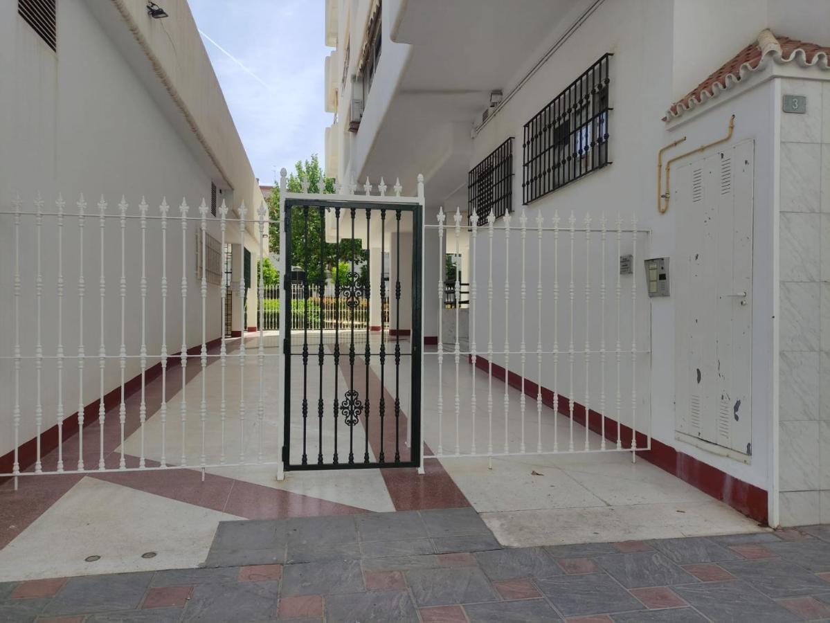Apartamento De La Croix Apartment Фуeнхирола Екстериор снимка